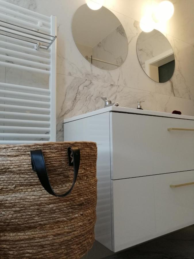 Large Apartment 800M From The Beach 90 Square Meters Oostende Eksteriør bilde