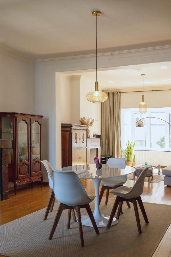 Large Apartment 800M From The Beach 90 Square Meters Oostende Eksteriør bilde